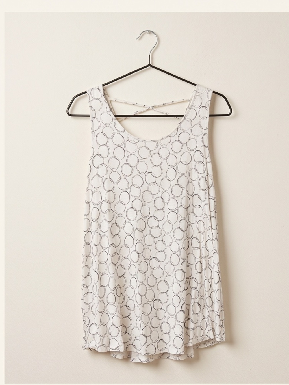 White Sleeveless Circle-Print Tank Top